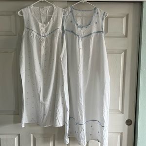 2 Ladies sleeveless nightdresses, UK size 16-18 which I believe is a us size 12